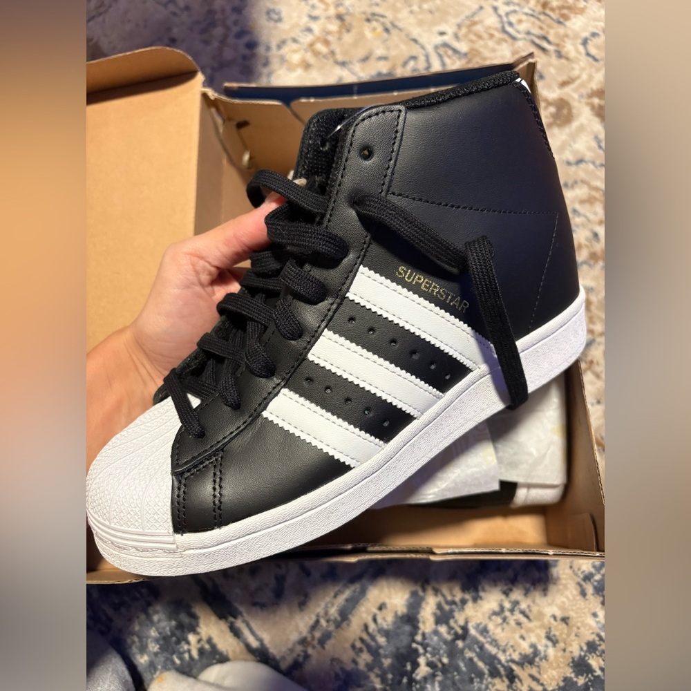 Adidas Superstar Concealed Wedge High Top Sneakers 6.5 New in box - Picture 4 of 5